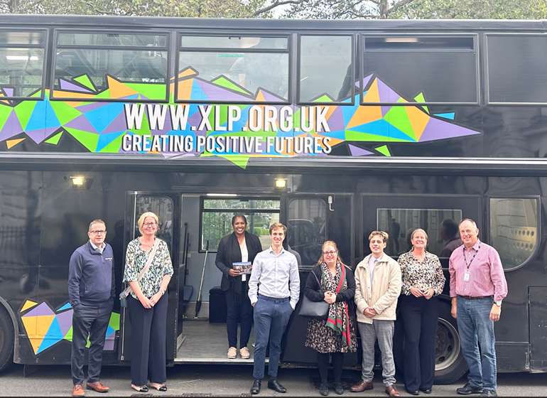XLP Bus